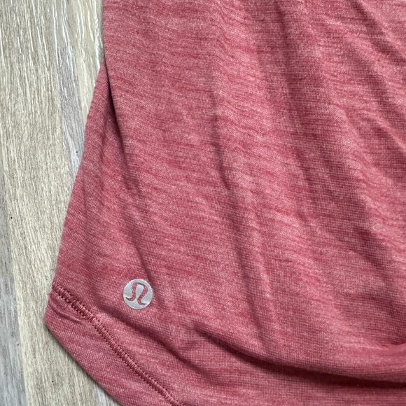 Lululemon Crisscross Back Tank Top, Size 6 - Picture 3 of 8